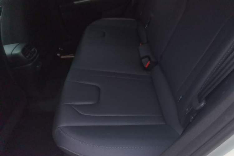 Used Hyundai Elantra 2023 1.5L CVT LUX Prestige Edition Left Rear Seat