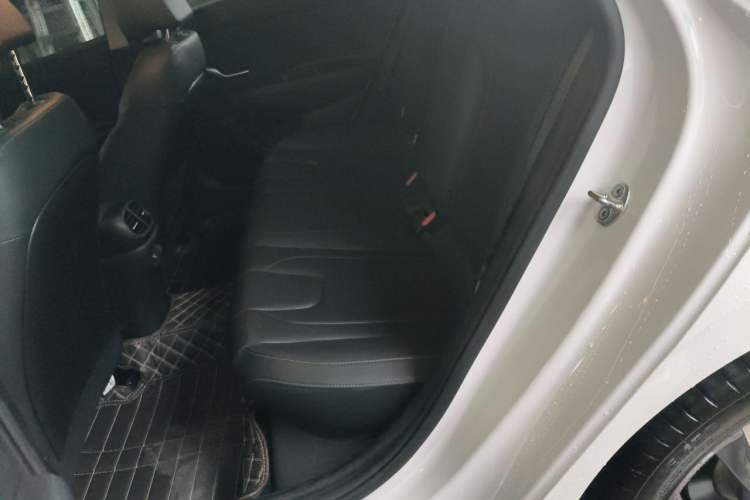 Used Hyundai Elantra 2023 1.5L CVT LUX Prestige Edition Left Rear Seat