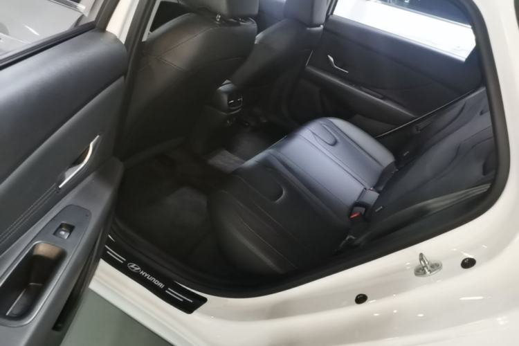 Used Hyundai Elantra 2023 1.5L CVT LUX Prestige Edition Left Rear Seat