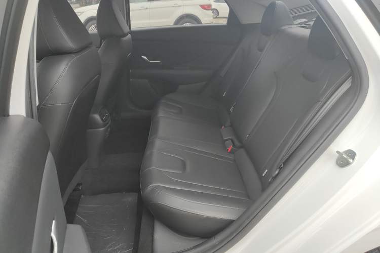 Used Hyundai Elantra 2023 1.5L CVT LUX Prestige Edition Left Rear Seat