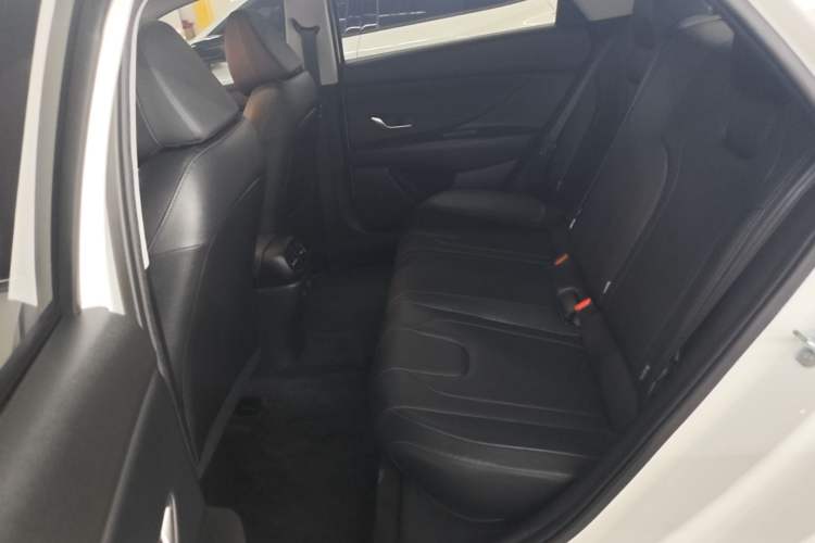 Used Hyundai Elantra 2023 1.5L CVT GLX Elite Edition Left Rear Seat