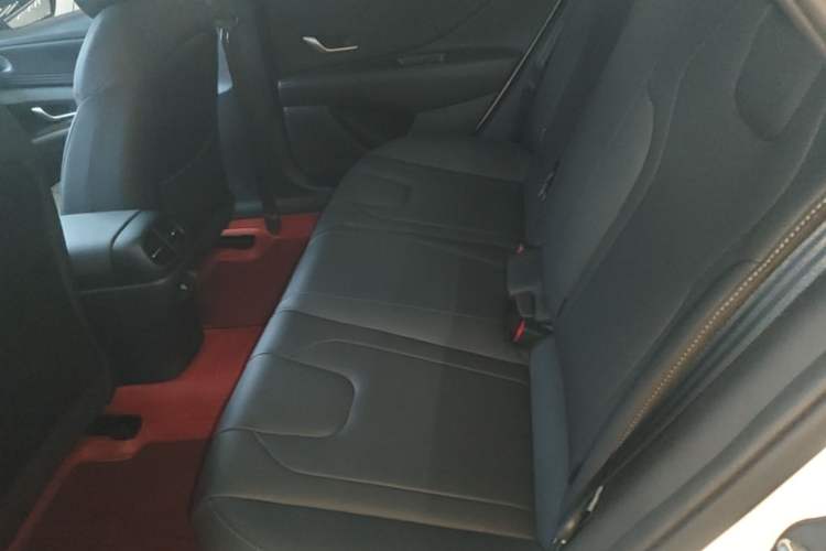 Used Hyundai Elantra 2023 1.5L CVT LUX Prestige Edition Left Rear Seat