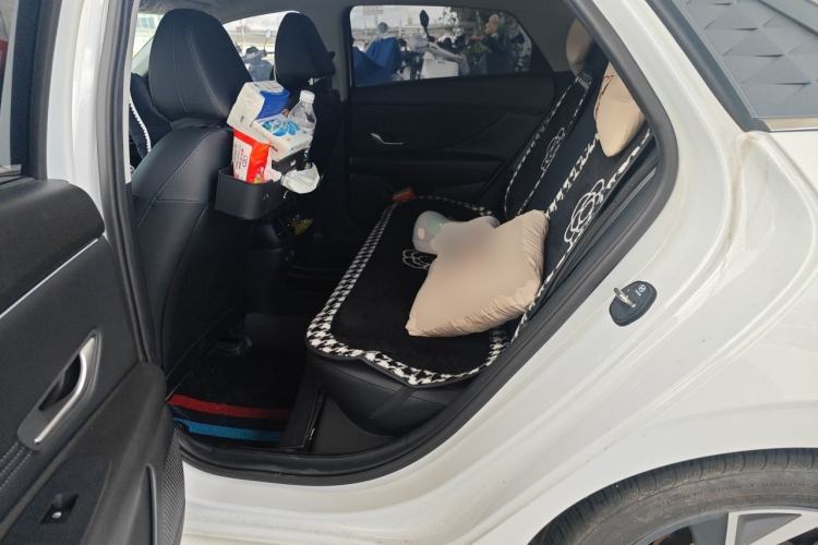 Used Hyundai Elantra 2023 1.5L CVT LUX Prestige Edition Left Rear Seat
