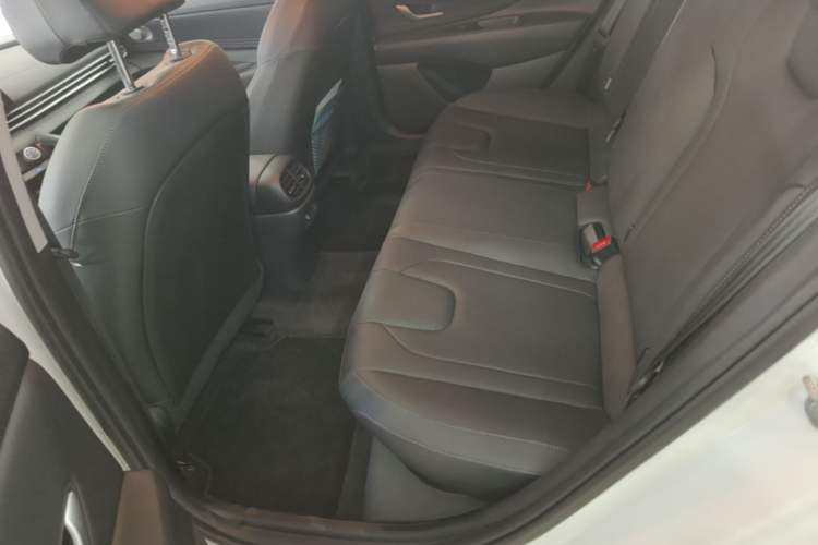 Used Hyundai Elantra 2023 1.5L CVT GLX Elite Edition Left Rear Seat