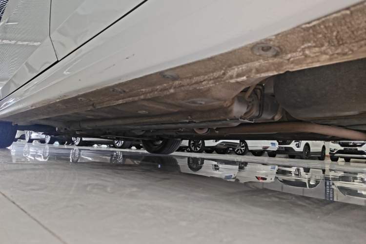 Used Hyundai Elantra 2023 1.5L CVT GLX Elite Edition Left Side Sill