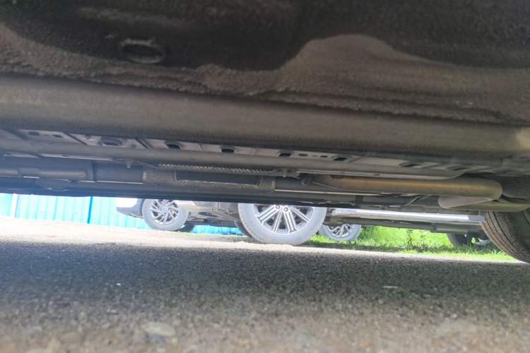 Used Hyundai Elantra 2023 1.5L CVT GLX Elite Edition Left Side Sill