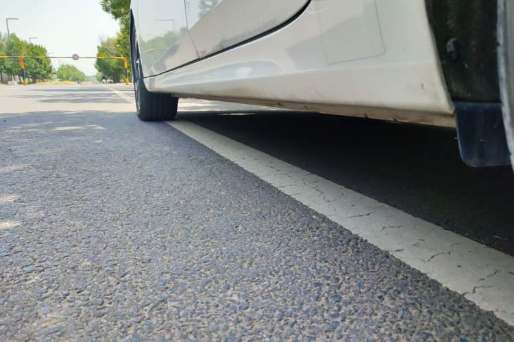 Used Hyundai Elantra 2023 1.5L CVT LUX Prestige Edition Left Side Sill
