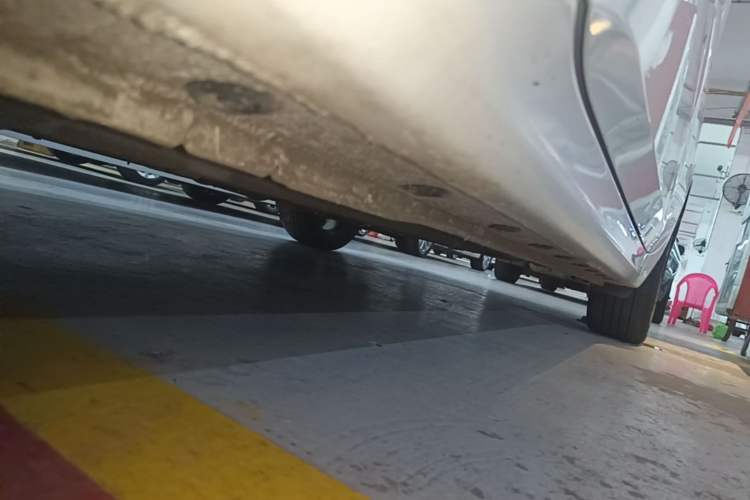 Used Hyundai Elantra 2023 1.5L CVT GLX Elite Edition Left Side Sill