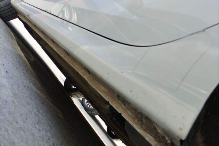 Used Hyundai Elantra 2023 1.5L CVT GLX Elite Edition Left Side Sill