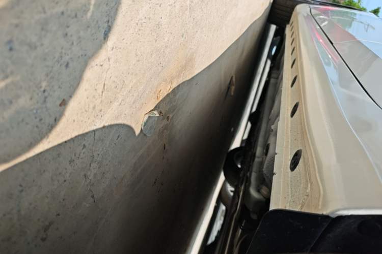 Used Hyundai Elantra 2023 1.5L CVT GLX Elite Edition Left Side Sill