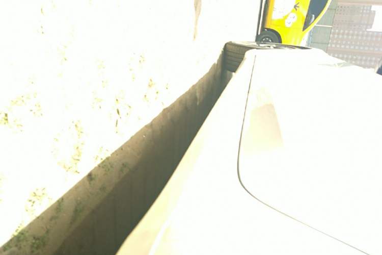 Used Hyundai Elantra 2023 1.5L CVT GLX Elite Edition Left Side Sill