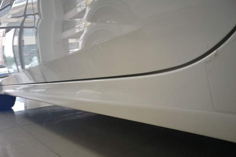 Used Hyundai Elantra 2023 1.5L CVT LUX Prestige Edition Left Side Sill