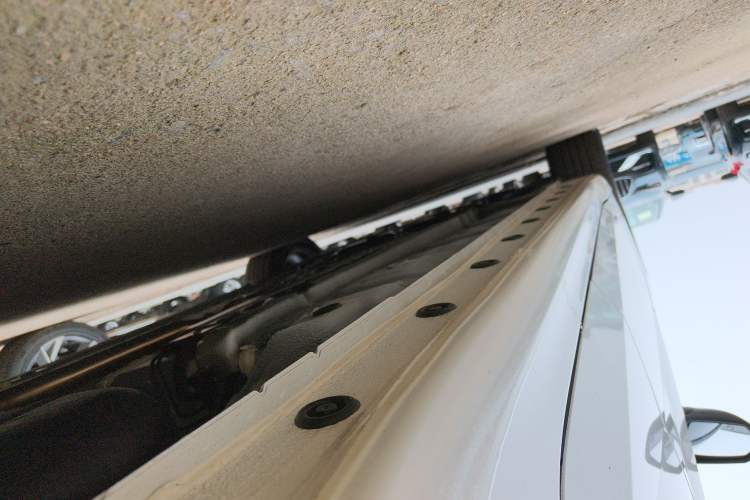 Used Hyundai Elantra 2023 1.5L CVT GLX Elite Edition Left Side Sill