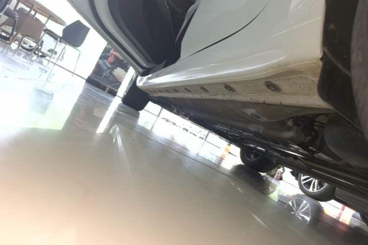 Used Hyundai Elantra 2023 1.5L CVT GLX Elite Edition Left Side Sill