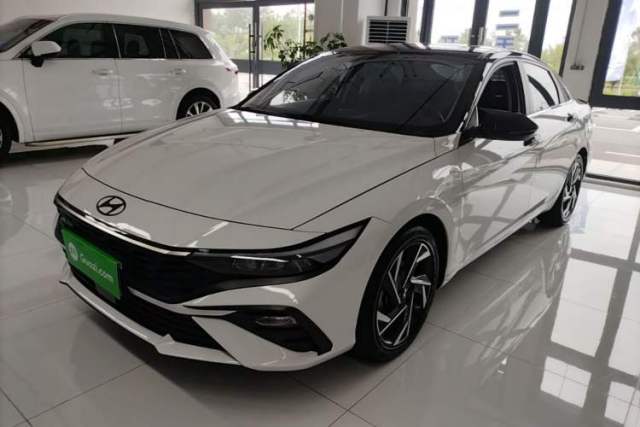 Używany Hyundai Elantra 2023 1.5L CVT GLX Elite Edition