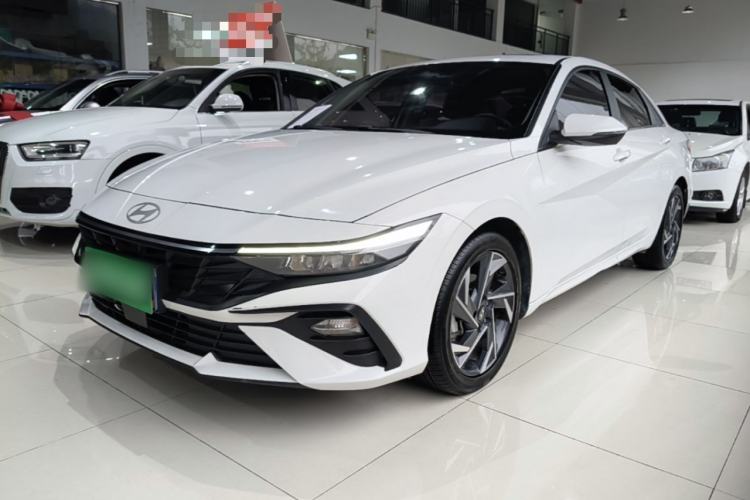 Hyundai Elantra 2023 1.5L CVT GLX Elite Edition