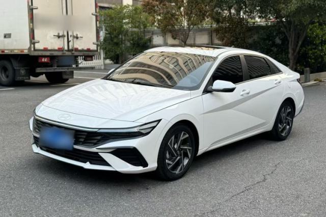 Used Hyundai Elantra 2023 1.5L CVT LUX Prestige Edition