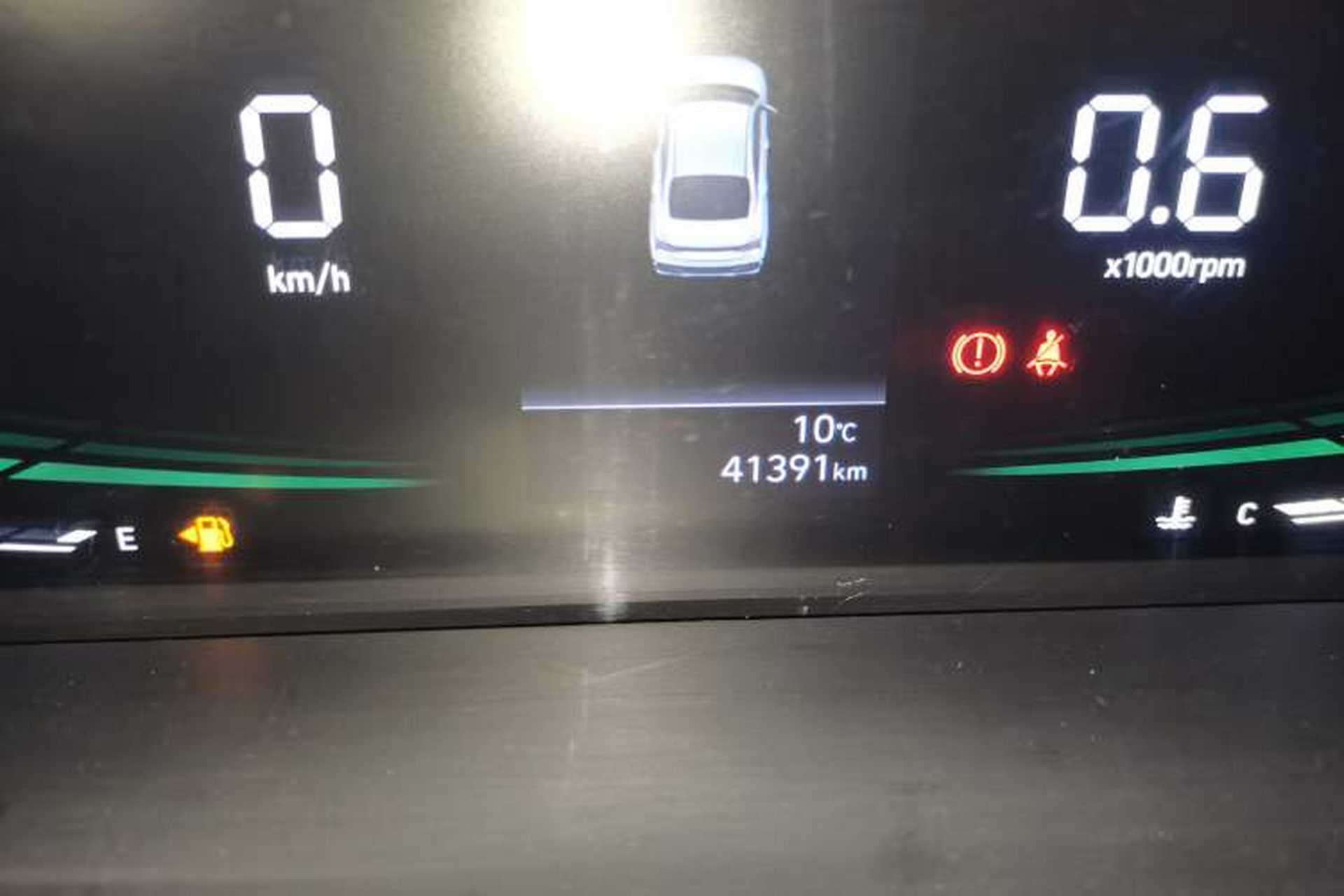 Used Hyundai Elantra 2023 1.5L CVT GLX Elite Edition Odometer Close Up