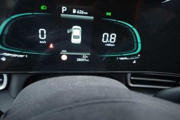 Used Hyundai Elantra 2023 1.5L CVT GLX Elite Edition Odometer Close Up