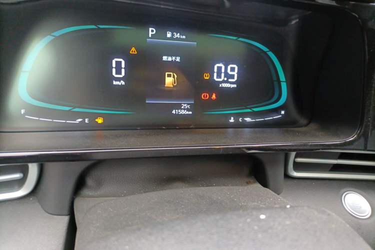 Used Hyundai Elantra 2023 1.5L CVT GLX Elite Edition Odometer Close Up