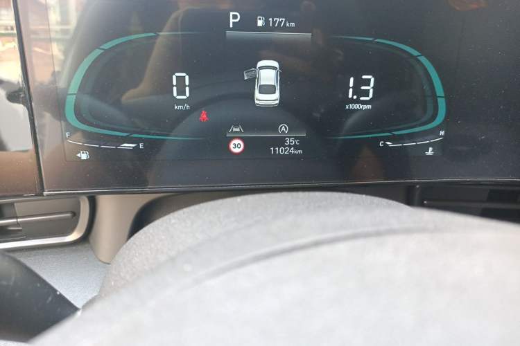 Used Hyundai Elantra 2023 240TGDi DCT N Line LUX Prestige Edition Odometer Close Up