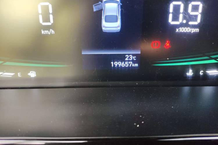 Used Hyundai Elantra 2023 1.5L CVT GLX Elite Edition Odometer Close Up