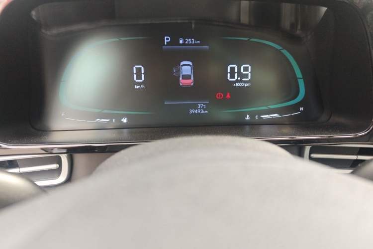 Used Hyundai Elantra 2023 1.5L CVT GLX Elite Edition Odometer Close Up
