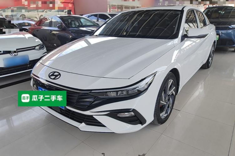 Hyundai Elantra 2023 1.5L CVT GLX Elite Edition