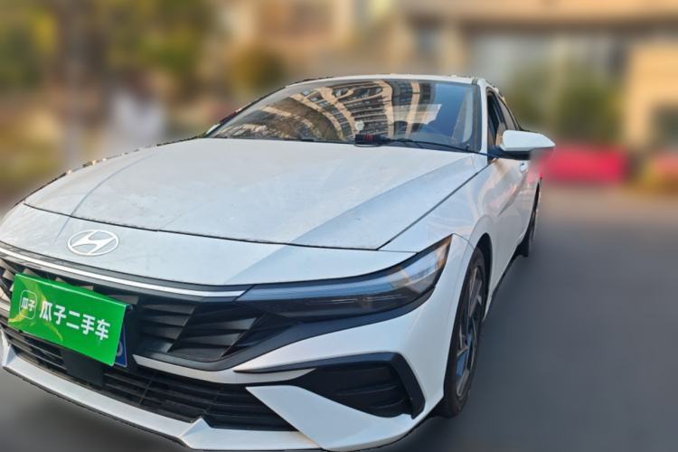Used Hyundai Elantra 2023 1.5L CVT LUX Prestige Edition Guazi used car, China used car export, Used car for sale, Used Hyundai cars, Cheapest cars for sale