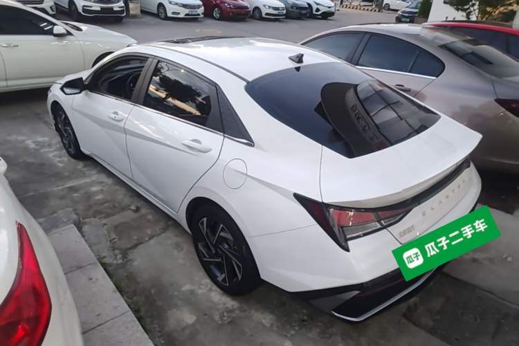 Used Hyundai Elantra 2023 1.5L CVT GLX Elite Edition Rear Left 45 Deg