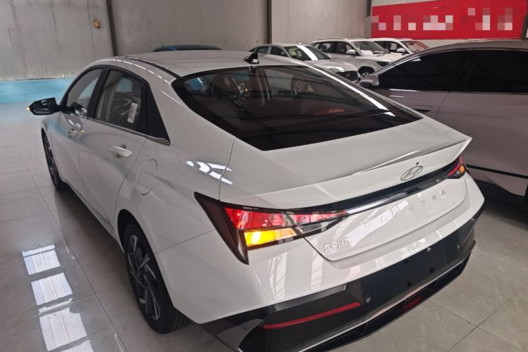 Used Hyundai Elantra 2023 1.5L CVT GLX Elite Edition Rear Left 45 Deg
