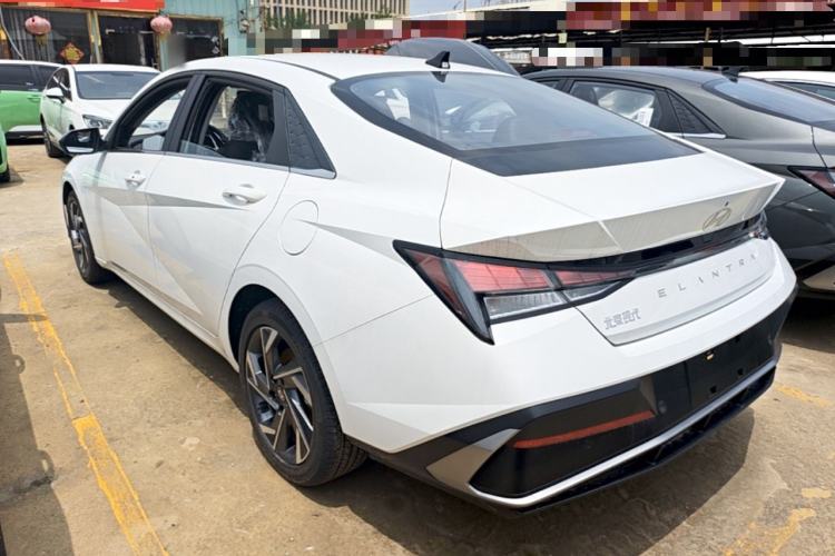 Used Hyundai Elantra 2023 1.5L CVT GLX Elite Edition Rear Left 45 Deg