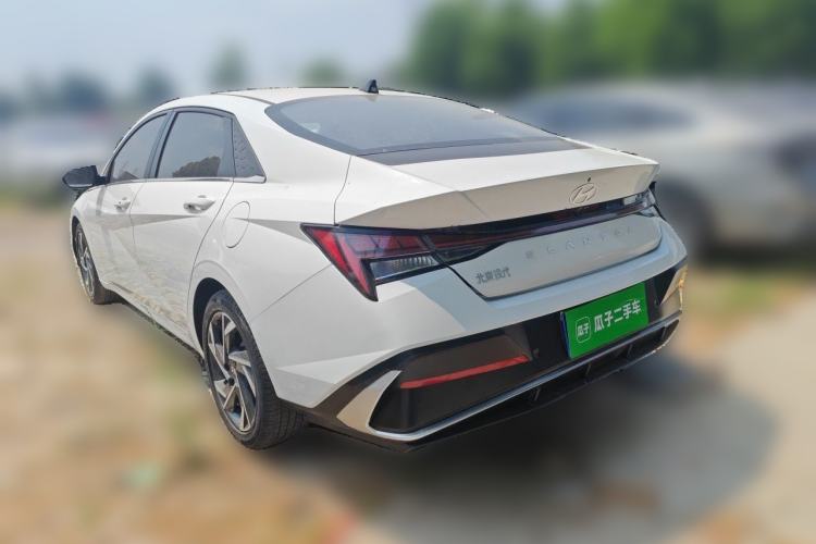 Used Hyundai Elantra 2023 1.5L CVT LUX Prestige Edition Rear Left 45 Deg
