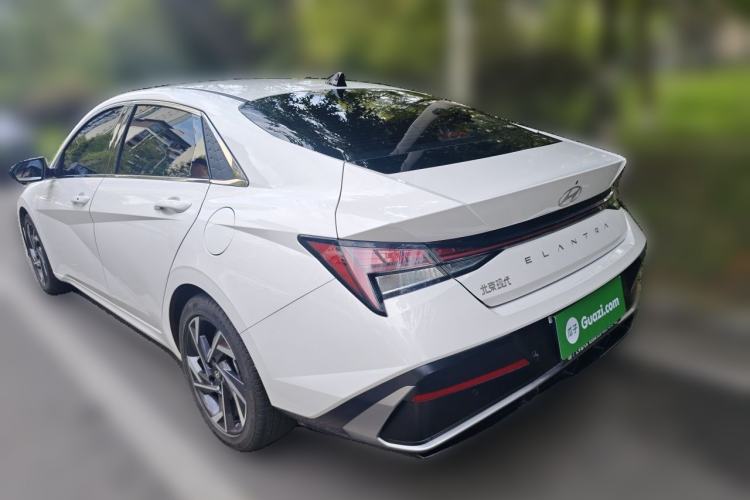 Used Hyundai Elantra 2023 1.5L CVT LUX Prestige Edition Rear Left 45 Deg