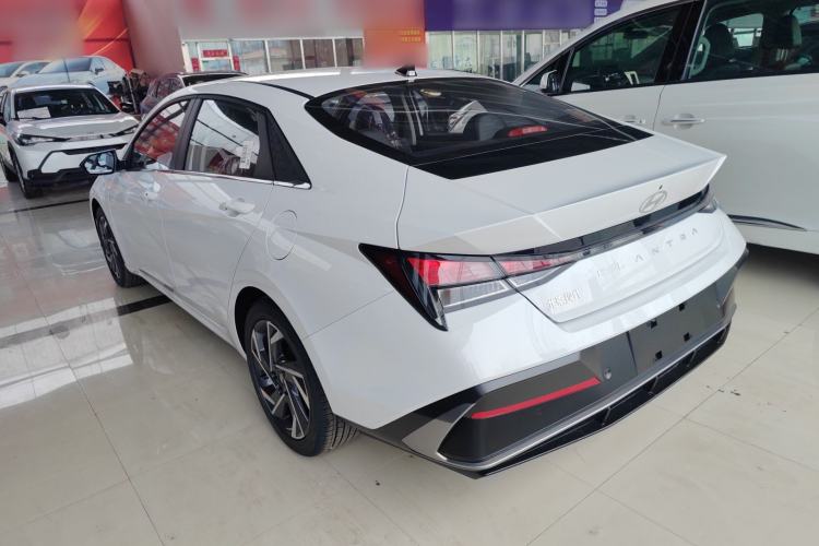 Used Hyundai Elantra 2023 1.5L CVT GLX Elite Edition Rear Left 45 Deg
