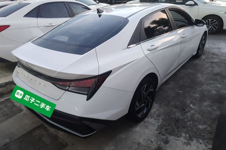 Used Hyundai Elantra 2023 1.5L CVT GLX Elite Edition Rear Right 45 Deg