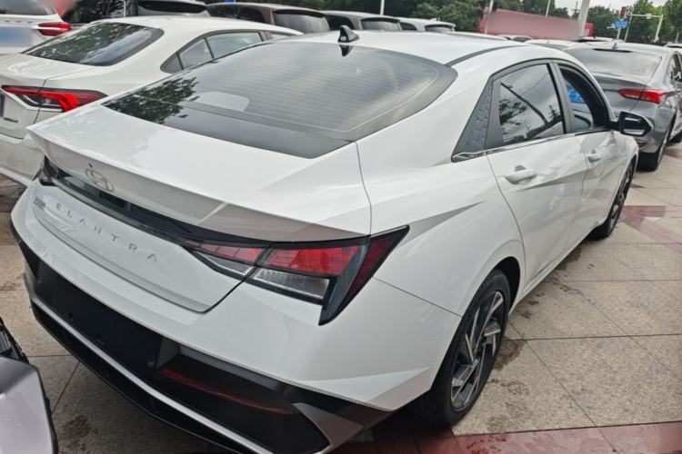 Used Hyundai Elantra 2023 1.5L CVT GLX Elite Edition Rear Right 45 Deg