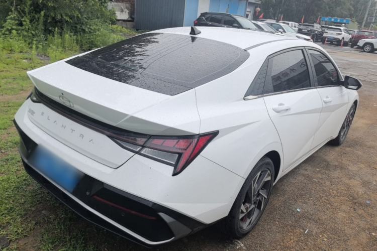 Used Hyundai Elantra 2023 1.5L CVT GLX Elite Edition Rear Right 45 Deg