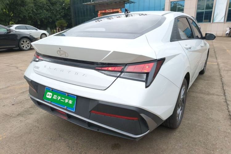 Used Hyundai Elantra 2023 1.5L CVT GLS Leading Edition Rear Right 45 Deg