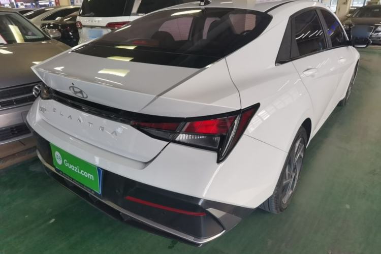 Used Hyundai Elantra 2023 1.5L CVT GLX Elite Edition Rear Right 45 Deg