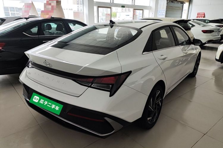 Used Hyundai Elantra 2023 1.5L CVT GLX Elite Edition Rear Right 45 Deg