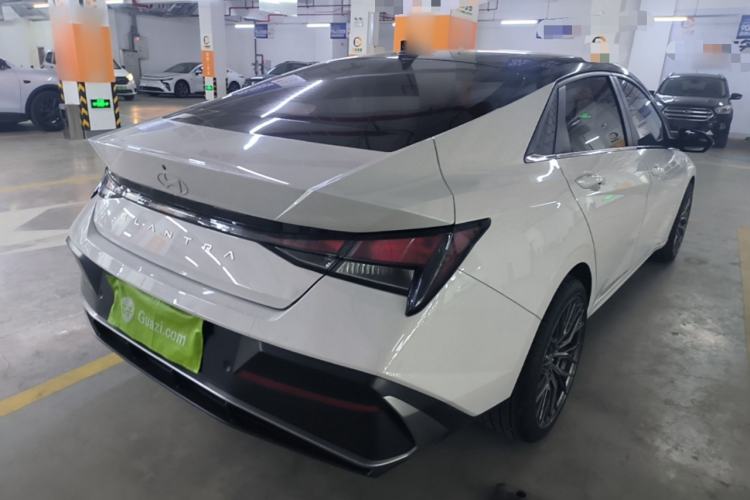Used Hyundai Elantra 2023 1.5L CVT GLX Elite Edition Rear Right 45 Deg
