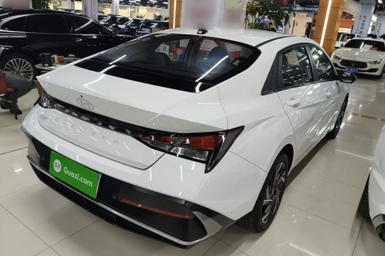Used Hyundai Elantra 2023 1.5L CVT GLX Elite Edition Rear Right 45 Deg