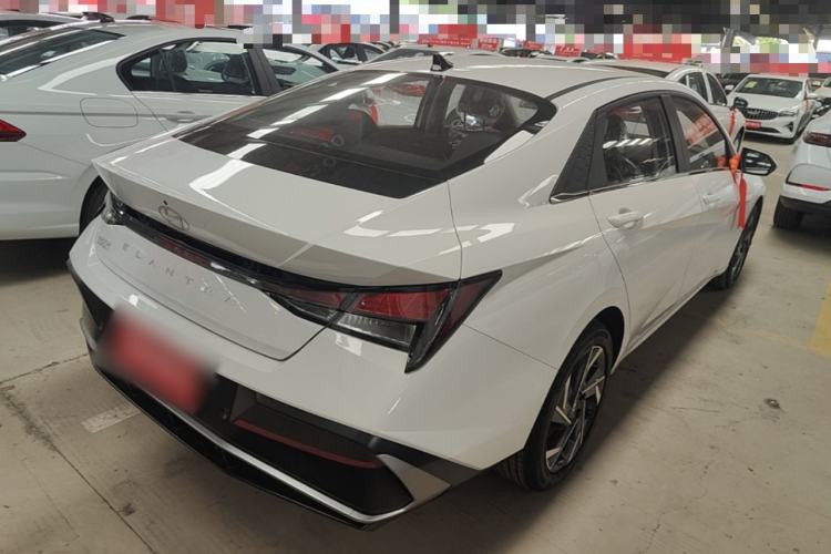 Used Hyundai Elantra 2023 1.5L CVT GLX Elite Edition Rear Right 45 Deg
