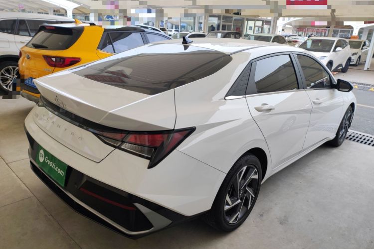 Used Hyundai Elantra 2023 1.5L CVT GLX Elite Edition Rear Right 45 Deg