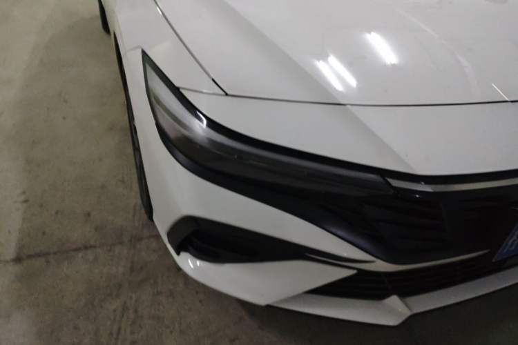 Used Hyundai Elantra 2023 1.5L CVT LUX Prestige Edition Right Front Headlight