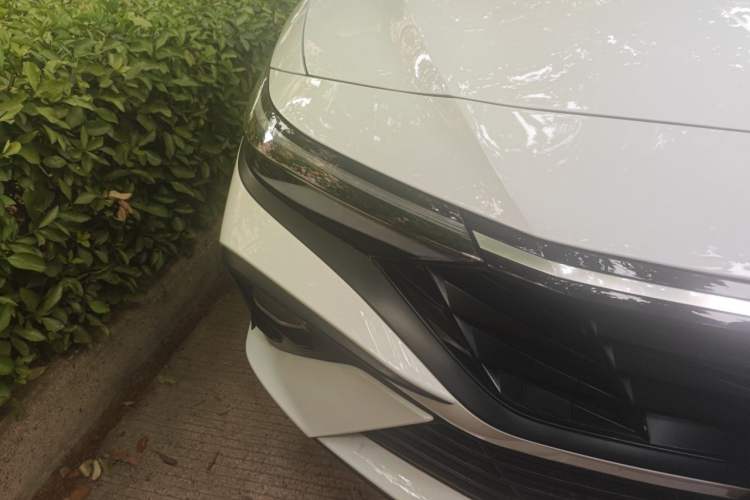 Used Hyundai Elantra 2023 1.5L CVT GLX Elite Edition Right Front Headlight