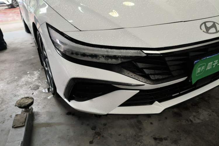 Used Hyundai Elantra 2023 1.5L CVT LUX Prestige Edition Right Front Headlight