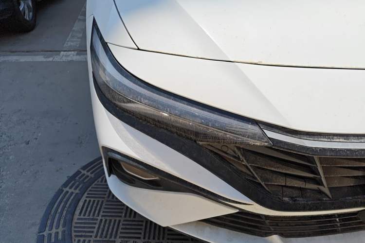 Used Hyundai Elantra 2023 1.5L CVT GLX Elite Edition Right Front Headlight