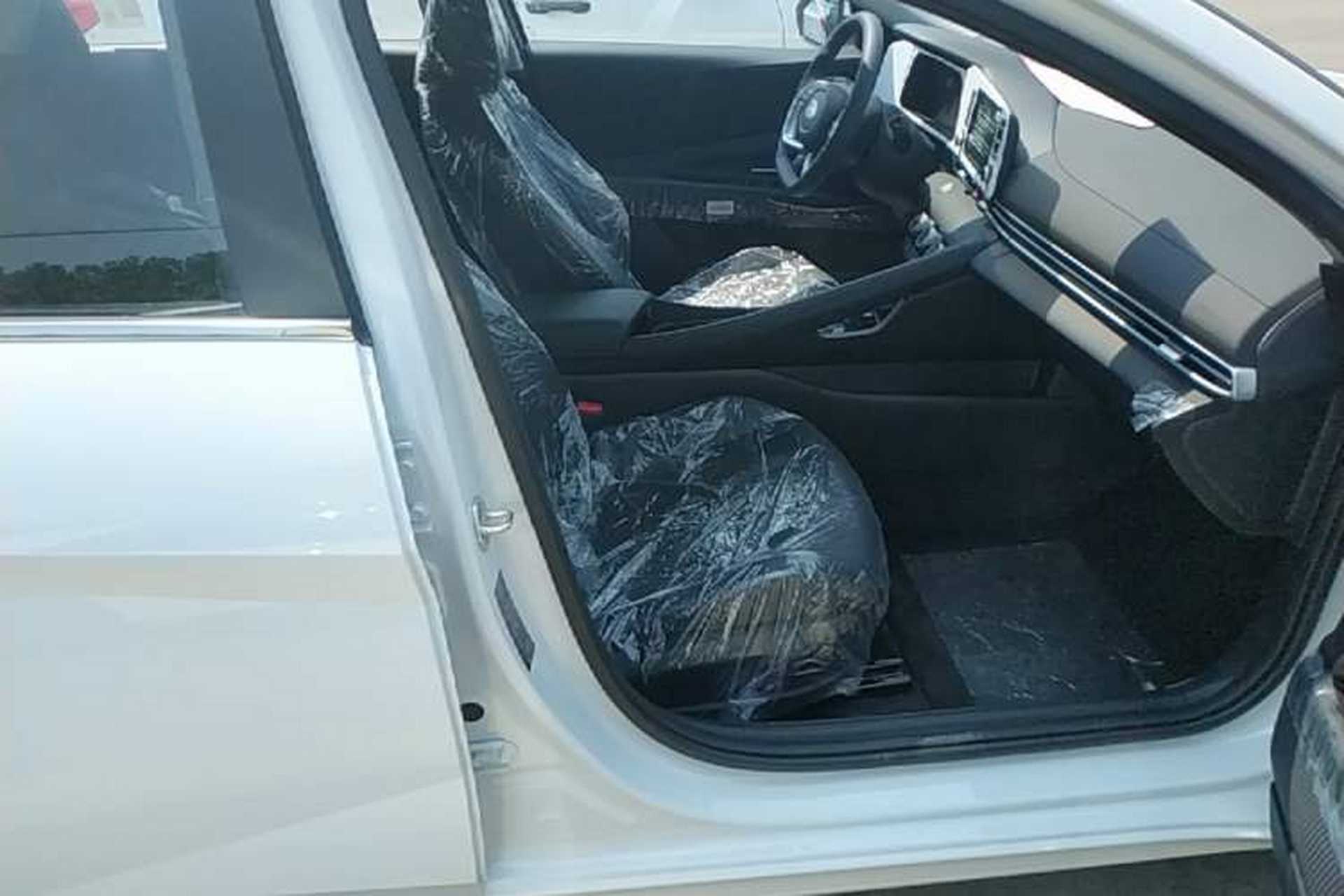 Used Hyundai Elantra 2023 1.5L CVT GLX Elite Edition Right Front Seat